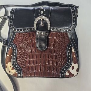 Western Style Buckle Purse